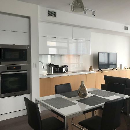 Toronto Downtown Luxurious Stylish 3 Bedroom 3 Bath 2 Balconies Near Rogers Centre Lakeview Condo Eksteriør bilde