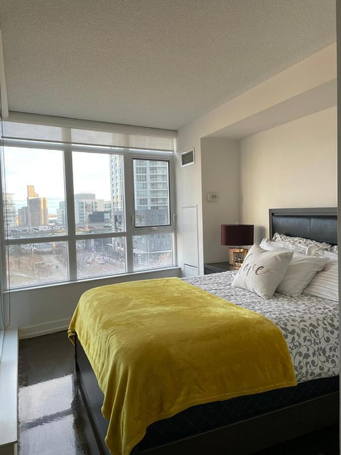 Toronto Downtown Luxurious Stylish 3 Bedroom 3 Bath 2 Balconies Near Rogers Centre Lakeview Condo Eksteriør bilde